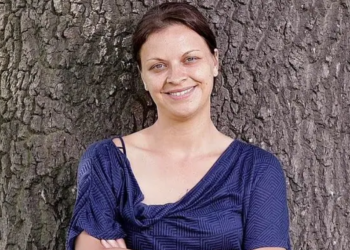 Dr Almut Gadow wins victory for academic freedom